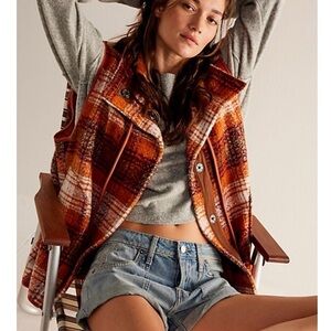 NWOT Free People Wrapped Up Blanket Vest Sz M